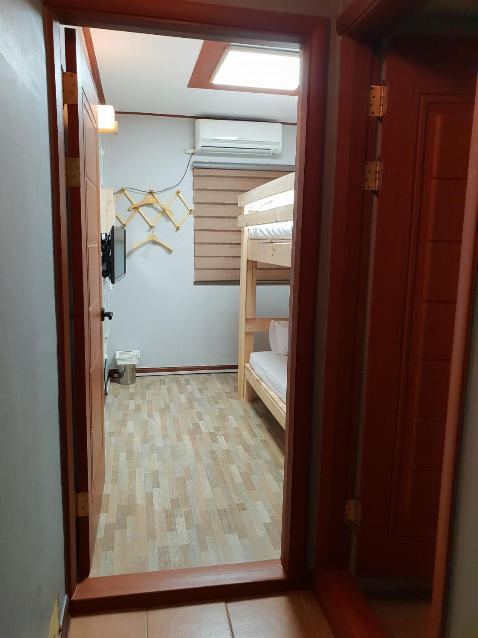 Youngstay Seoul Exteriör bild